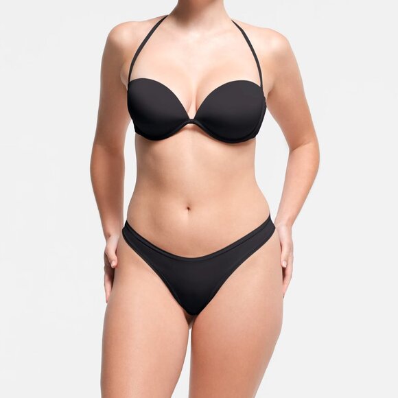 SKIMS MULTI-WAY BRA - Picture 2 of 6